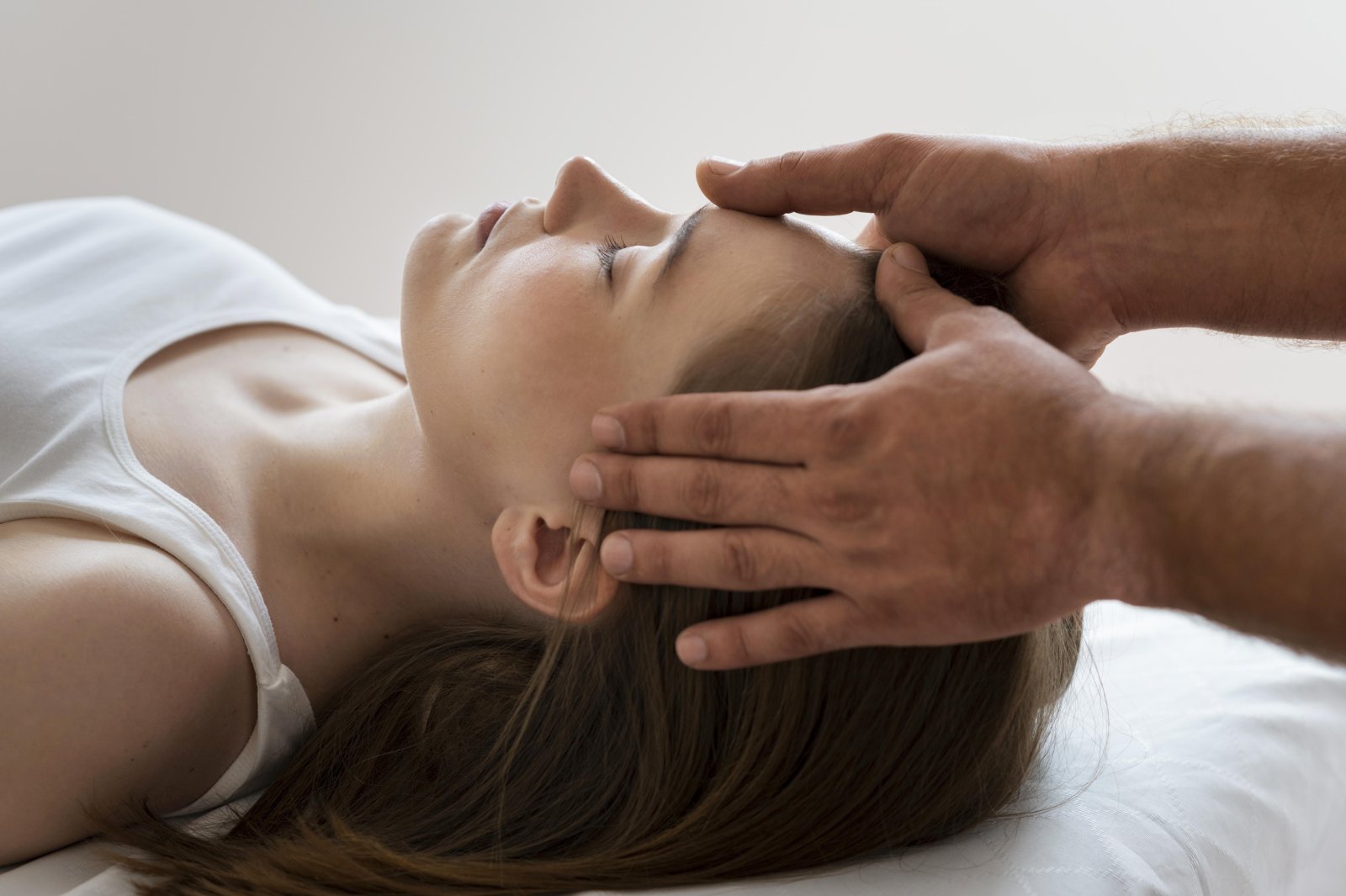 The Science Behind Hypnotherapy: How It Works