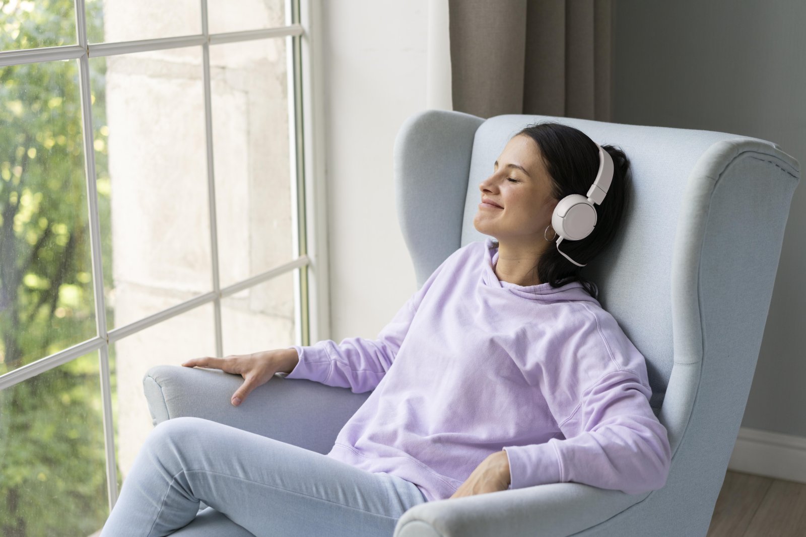 Cognitive Behavioral Therapy vs Hypnotherapy: Understanding the Differences